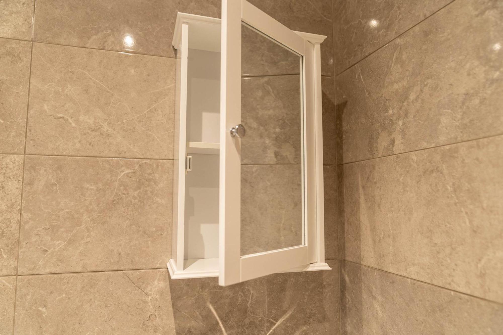4 Bedroom House - Parking & Garden - Smart Tvs - Netflix - Wifi - Top Rated - 22Cg Birmingham Exterior foto